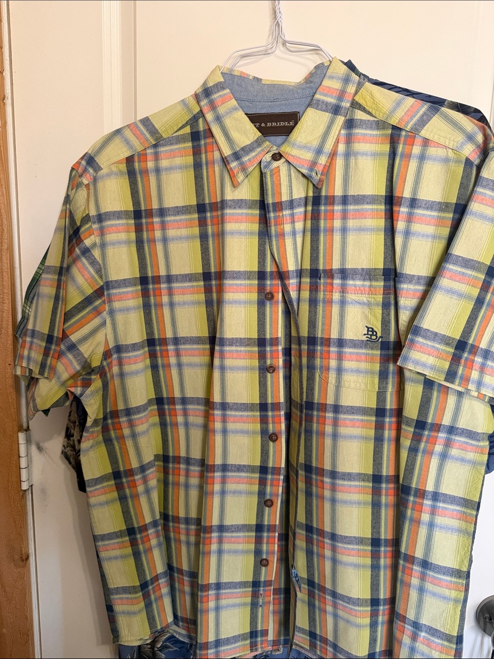 Men’s Yellow Plaid Short-Sleeve Button-Down Shirt